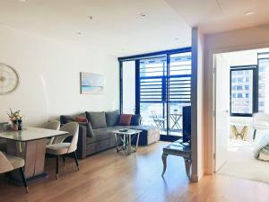 Cozy City-view home in the central CBD