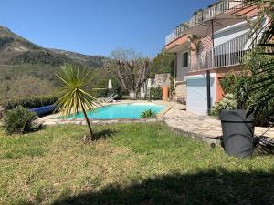 Appartements loft jacuzzi sauna pool yoga sea view love-room : photos des chambres