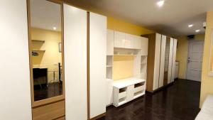 Silom room 1bedroom with 2 Kings bed for 4 persons