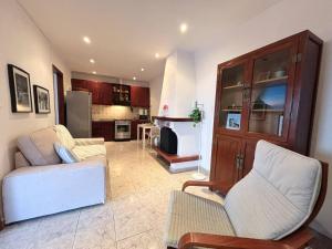 Sunny house, stunning Aegean Sea views.