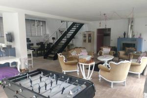 Maisons de vacances Maison loft piscine : photos des chambres