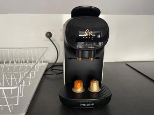 Baie de Sanary - Beau F2 bord de mer avec piscine