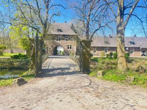 Schloss Rimburg - Apartments & Ferienwohnungen