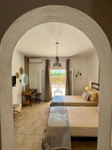 Ediths Beach House - Adults Only