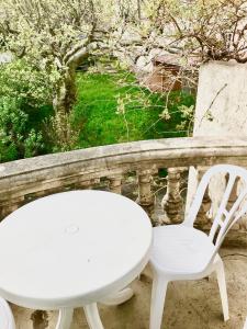 Appartements Soleil d-Or - Appartement curistes balcon - terrasse : photos des chambres