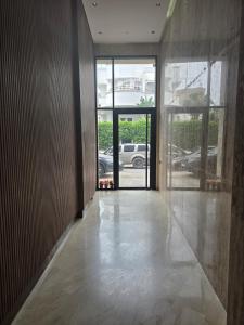 Washingtonia Palm - Casablanca Center