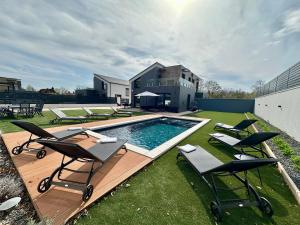 Villa Porta Verde I - 4hvězdičkové hotely ve městě Balatonalmádi