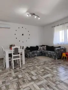 Kun Kuckó Vendégház - 基什孔毛伊绍