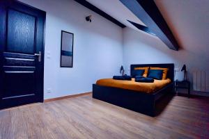 Appartements ValenStay - Duplex Stade du Hainaut avec terrasse : photos des chambres