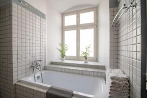 Kings City - Central Apartment