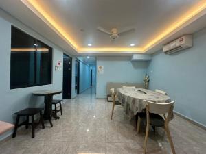 Karen Homestay Likas