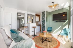 Mojito Heliopolis Sea View Apartment in the Cap dAgde Naturist Village