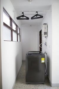 Roomies House By Rincon