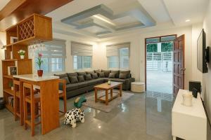 Jachim and Boaz FarmVille Staycation