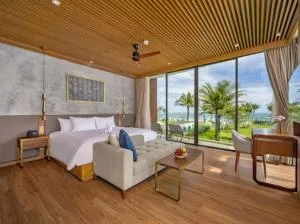 Villa 3-bedroom Beachfront, free pick up - Dien Ban