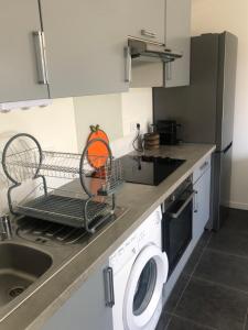 Agréable maison à Arès plein centre mais au calme et à cinq minutes à pied de la plage