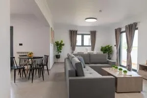 Cozy Family House Kos - 马尔马里