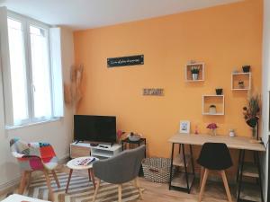 STUDIO Rénové 26 m2 Centre Historique