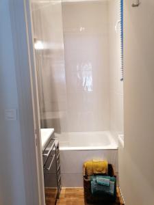 STUDIO Rénové 26 m2 Centre Historique