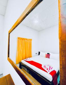 The Wave Rooms & Hostel