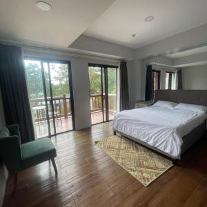 163 Sqm Luxury Spacious Modern European Cott-age Style 3 Bedrooms With 2 Parkings