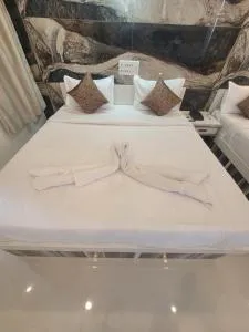 Hotel Rajkamal stay inn - 比贾布尔