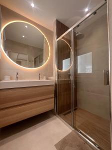 Villas Beautiful 4 bedroom villa with pool, jacuzzi : photos des chambres