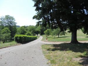 B&B / Chambres d'hotes Auberge de la Normandie : Chambre Familiale avec Salle de Bains Privative