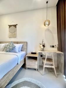 Stylish Villa, 2BR ,GREAT VALUE, Great Location !