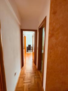 Apartment Silence B