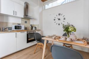 Taina Suite La Merced Primero Muro