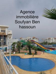 Palais du jardin et de la mer dans une résidence privée