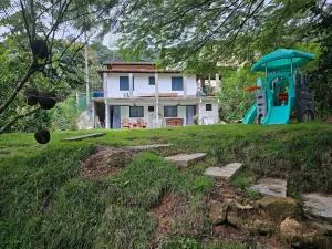 Rio Sereno Suítes - Lumiar - 新弗里堡