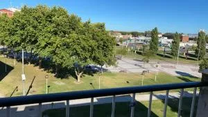 Sunny T3 Apartment in Corroios - Next toTrain-Metro to Lisbon - 克洛伊奥斯 Sunny T3 Apartment in Corroios - Next toTrain-Metro to Lisbon - 克洛伊奥斯