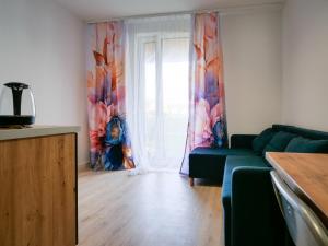 Ceglana Przytulna Kawalerka w Centrum Katowic