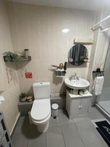 Luxurious & Spacious 3-BR Free Parking Balcony