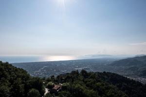 GOLDEN LUXE - Rifugio con vista mare e piscina in Toscana