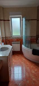 Habitación doble con baño compartido