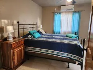 Kelsey's Kastle Portland Jamaica - Lenox