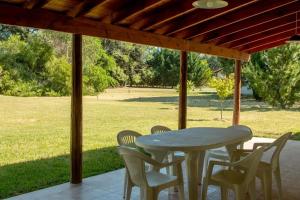 Casa con amplio jardin, Las Lomas Miramar,