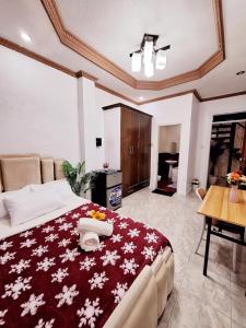 N4 Studio Room Apartment Transient House Ground Floor near Abreeza Mall, SPMC, SM Lanang & USEP