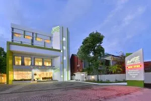 Whiz Prime Hotel Sudirman Cilacap - Wangon