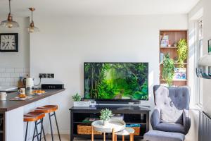 The Cosy Urban Jungle - Brixton