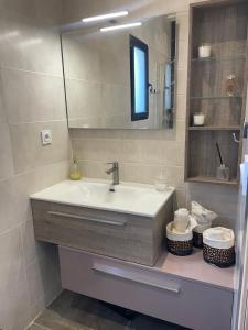 Grande maison- 10 mn circuit 24h