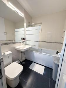 Hideout Cozy 2 rooms near Palas Mall & city center, warmy, invoice available, parking space, Ultracomfy