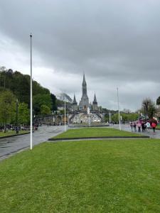 Appartements Maison triplex centre de Lourdes : photos des chambres