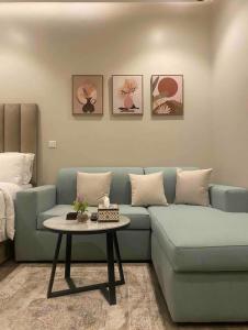 استوديو مودرن بدخول ذاتي a8