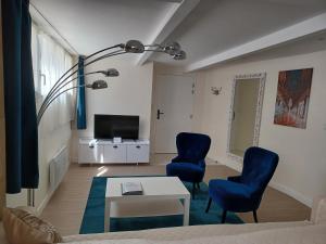 Plain-pied 80 m2 dans maison, parking privé gratuit, gare directe Paris