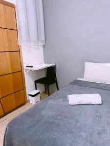 Quarto privativo no centro - 莫吉米林