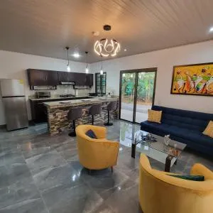 Hermoso Apartamento - Лос-Анастасиос